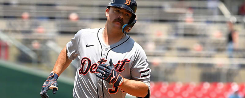 Tigers’ Jake Rogers picks off Vladimir Guerrero Jr. with unbelievable throw