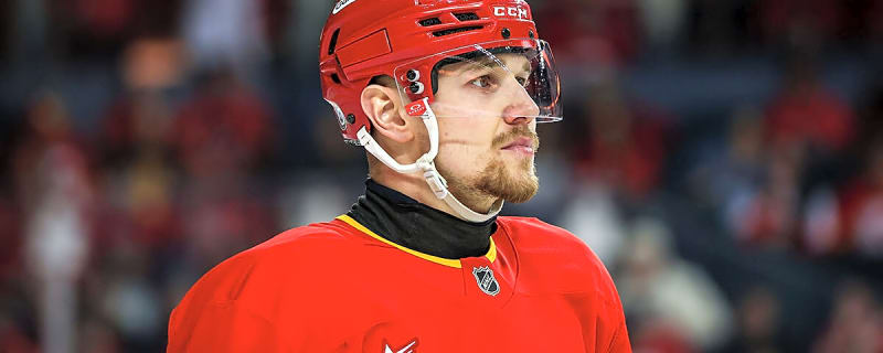 Flames reward young wing with 2-year contract extension