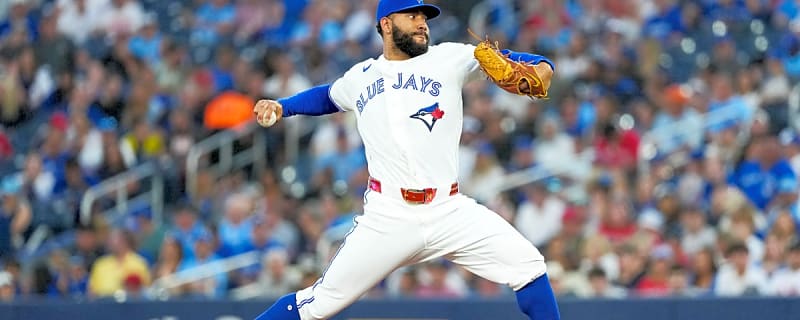 Blue Jays DFA pitcher amid postseason push