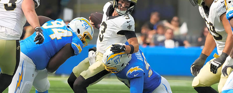 Watch 305-pound TeRah Edwards intercept Stetson Bennett