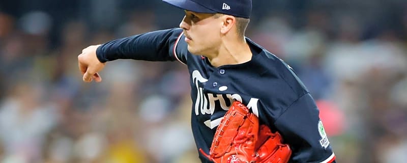 Twins' momentum halted by Padres on the road