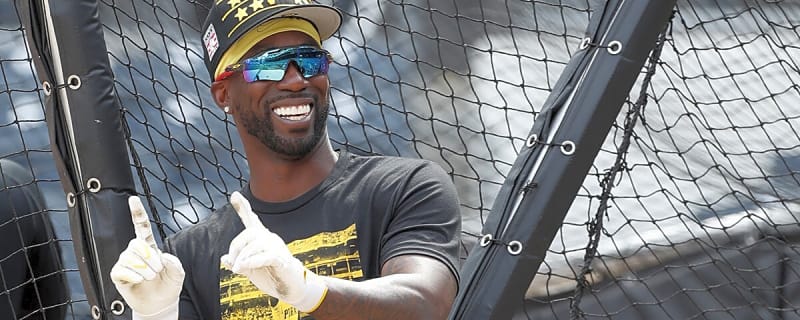 Rangers’ Andrew McCutchen bashes his 1st home run with Texas