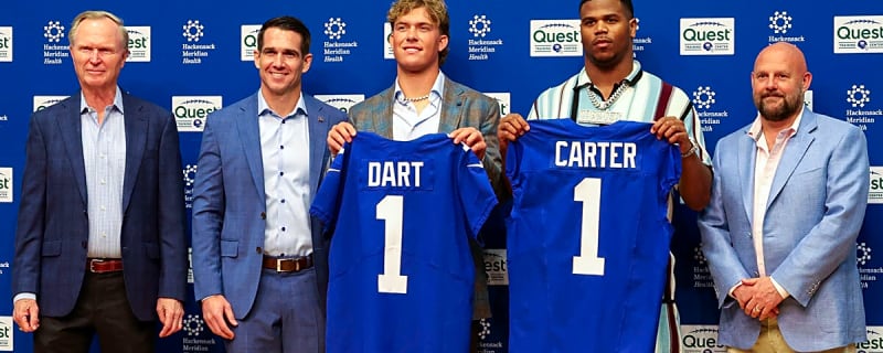 Giants’ Abdul Carter dismisses rumors of tension with Jaxson Dart after Donald Trump introduction