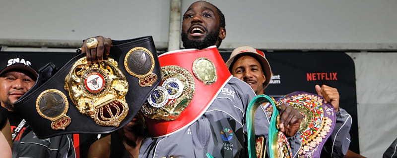 Terence Crawford Says There’s No Need to Compare Him to Floyd Mayweather