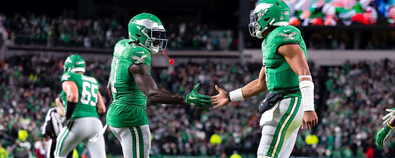 A.J. Brown sends heartfelt message to Eagles’ Jalen Hurts after blood clot diagnosis