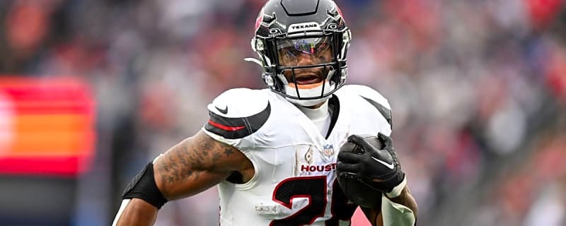 Seattle Seahawks Reportedly Kicking Tires on Former Pro Bowler After Placing Jadarian Price on IR