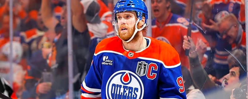Oilers' Connor McDavid Hailed as Hockey's 'Most Evolved' Player