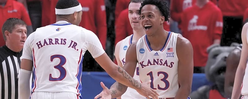 Former top-20 recruit cleared to return for Kansas after serious knee injury
