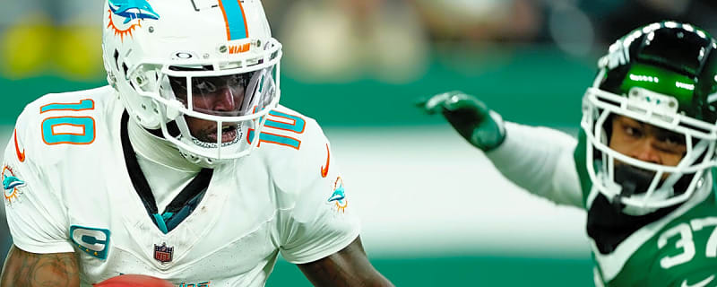 NFL news: Tyreek Hill plays Are You Smarter than a 5th Grader with Tee Higgins, Stephon Gilmore