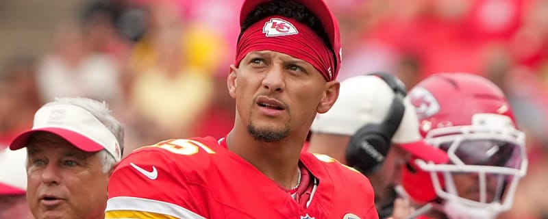 Chiefs QB Patrick Mahomes Receives Unexpected Request After Dolphins Win