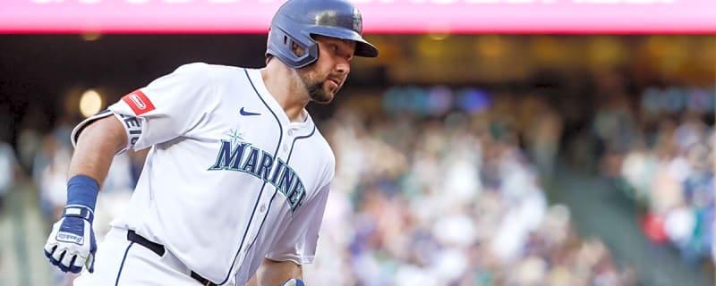 Mariners’ Cal Raleigh reaches Johnny Bench territory with 45th home run