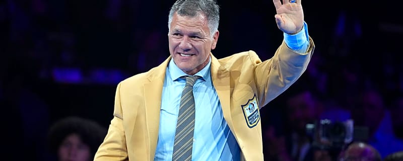 Former Patriots kicker Adam Vinatieri makes Guinness World FG record 5 years after retirement