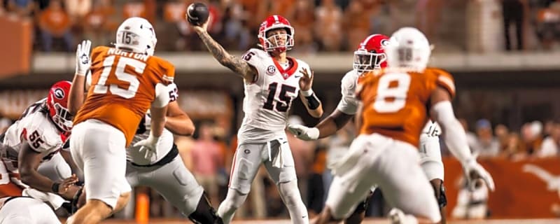 Watch: CJ Daniels Comes up Clutch With One of the Best One-Handed Catches Ever Against Notre Dame