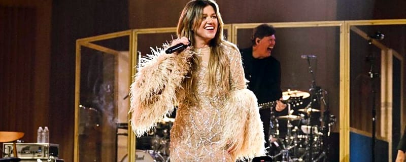 Kelly Clarkson Announces New 2026 Performances at Caesars Palace