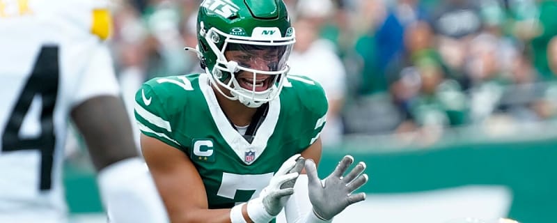 Jets insider slams ‘petrified’ coaching of Justin Fields