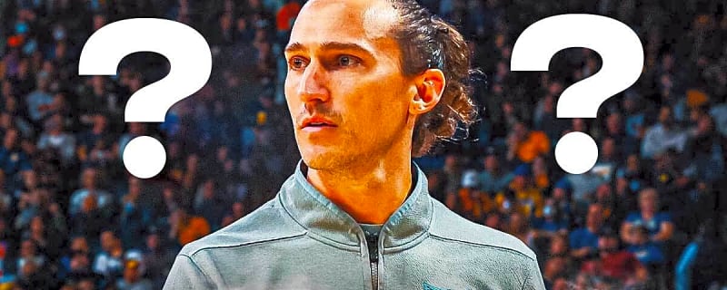 The Dallas Wings have a head coaching conundrum, so what’s the solution?