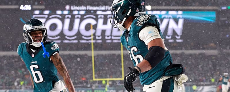 Eagles’ Saquon Barkley, DeVonta Smith ‘good to go’ for Bears clash