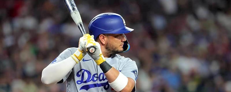 Dodgers’ Dave Roberts shares Miguel Rojas injury update for NLCS