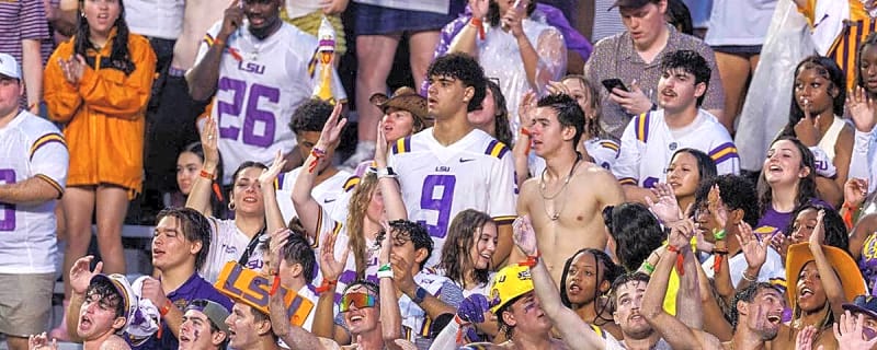 LSU’s Jordan Ross takes Clemson’s Christopher Vizzina to the house for a pick-6