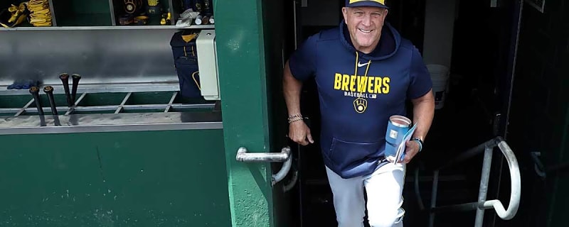 Brewers’ Pat Murphy talks clinching the NL Central wearing comically large goggles