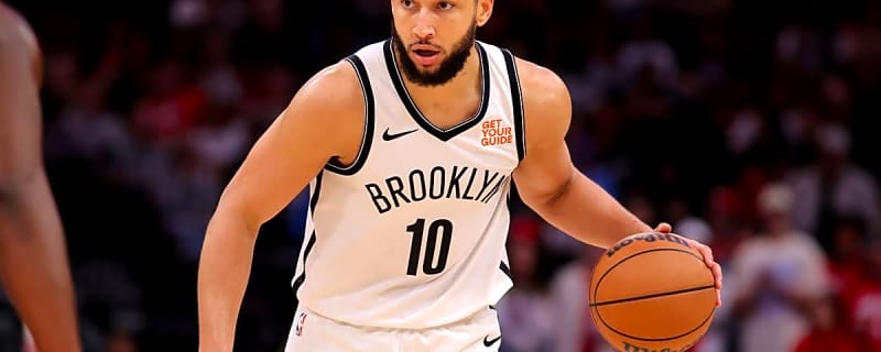 Kings sign Ben Simmons as former top draft pick returns to NBA