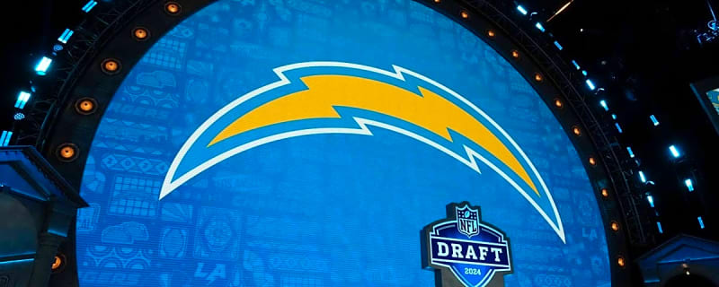 Chargers’ Coaching Staff Seems Impressed With Rookie C Jake Slaughter