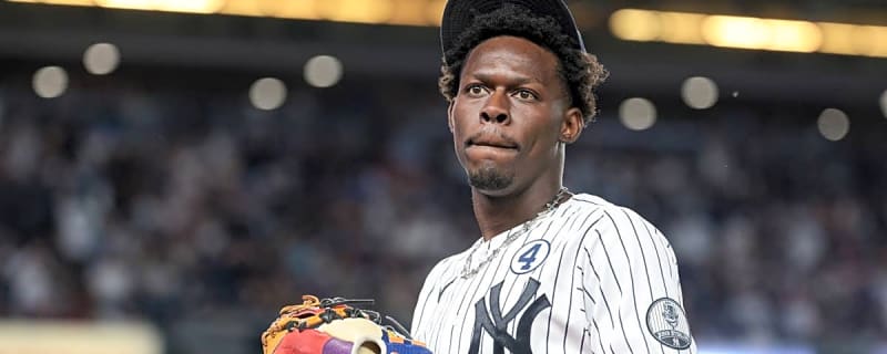 Yankees’ Aaron Boone Provides Jazz Chisholm Jr. Update After Exiting Lineup