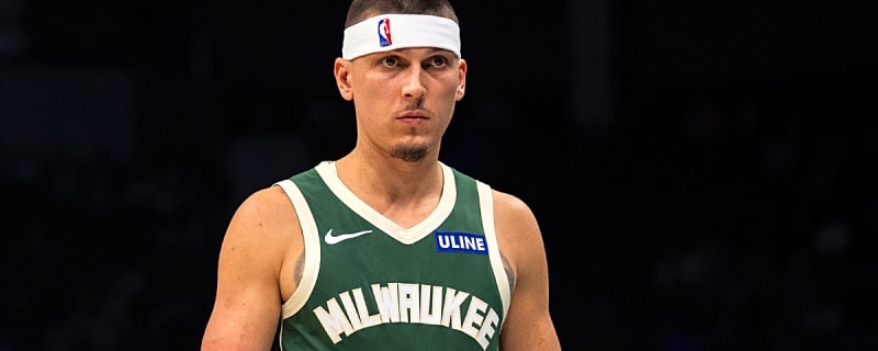Watch Tyler Herro’s flashy 1st bucket in Milwaukee