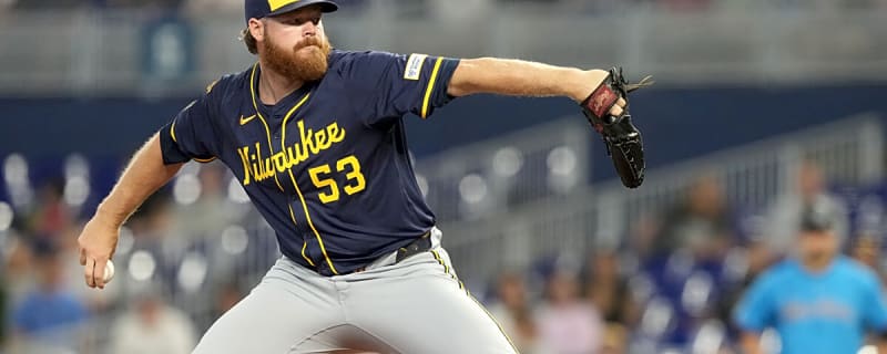 Brewers’ Pat Murphy drops huge Brandon Woodruff injury announcement