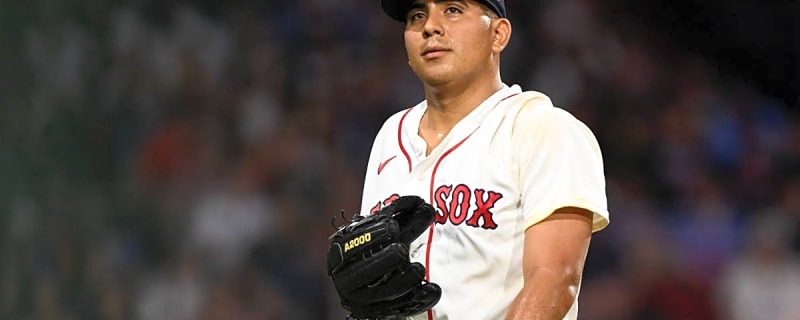 Red Sox Make Surprise Decision on Ranger Suarez