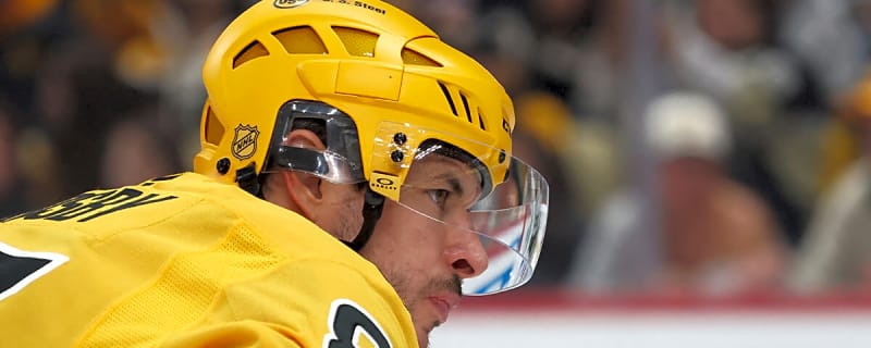 Sidney Crosby avoids unwanted record with goal in Penguins-Blackhawks clash