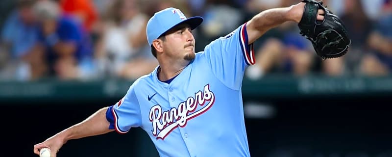 Royals Sign Pair of Veteran Relievers to Minor League Deals