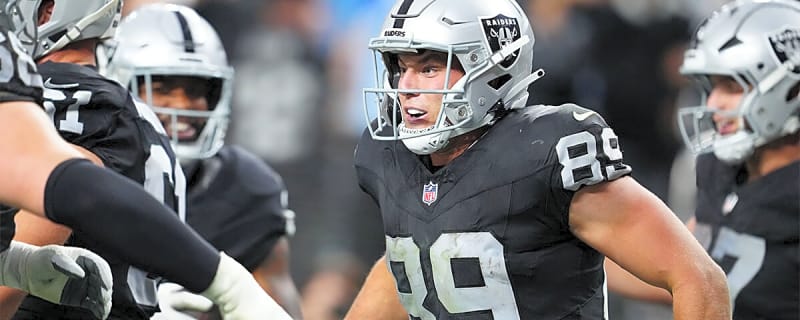 Raiders’ Brock Bowers announces return from injury with 1-handed TD grab