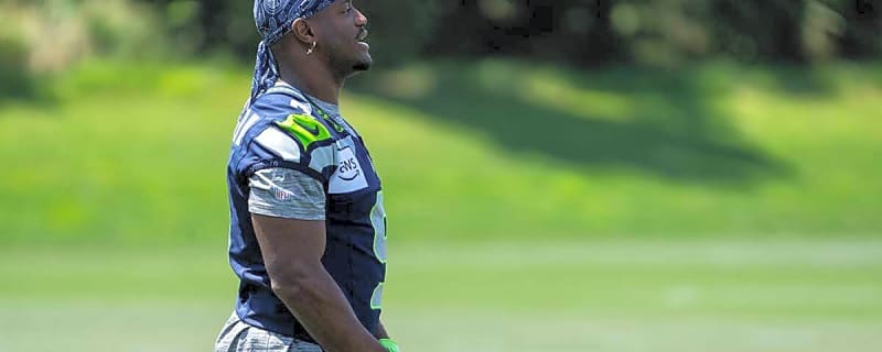 Seahawks’ Mike Macdonald reveals minor Kenneth Walker III injury