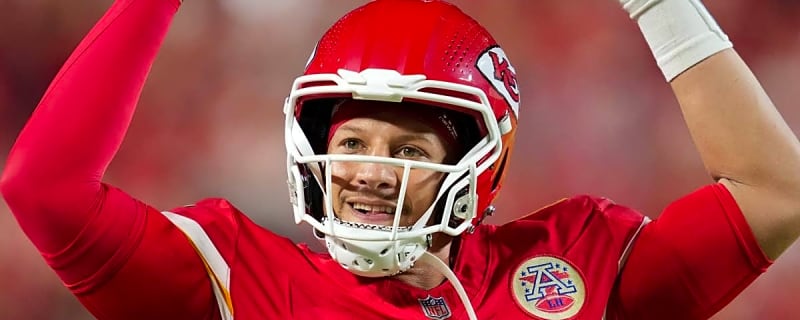 Patrick Mahomes Reacts to Chiefs’ Kenneth Walker III Announcement