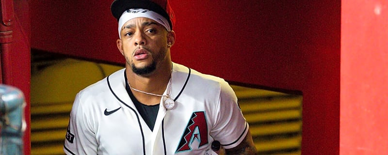 Diamondbacks’ Torey Lovullo tries to make sense of Ketel Marte’s ‘Bridges I Burn’ hat