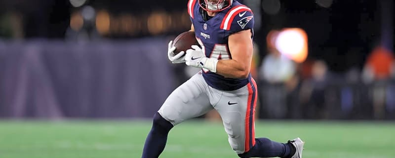 Four running backs to battle for one available spot on Patriots roster