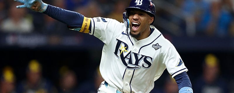 Rays avoid World Series sweep with stunning comeback Game 4 win