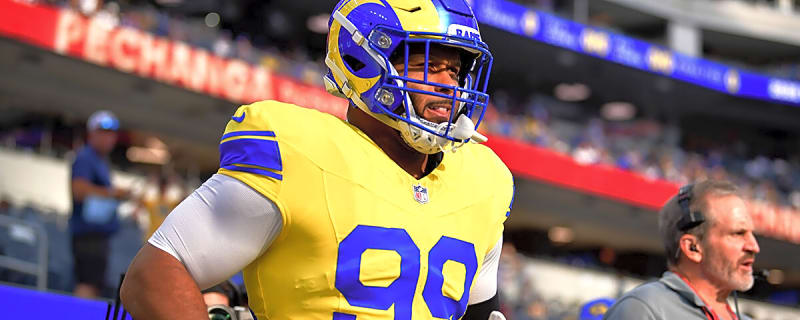 Watch Rams’ Aaron Donald bully Giants in huge stop on Week 2 MNF