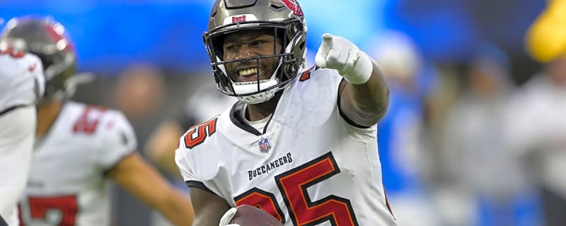 Key Buccaneers defender avoids serious injury after leaving Bills game