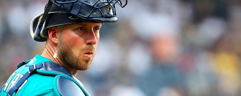 Yankees Sign Veteran Catcher to Minor League Deal