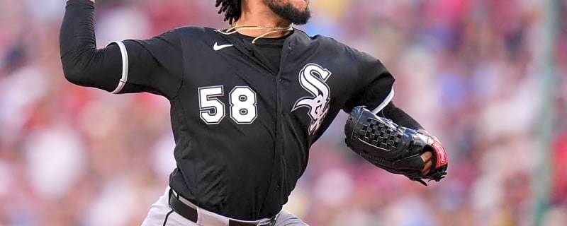 White Sox GM Comments on Troubling Luis Castillo Development
