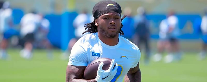 Chargers OC Comments on Omarion Hampton's Workload After 4 Straight Losses