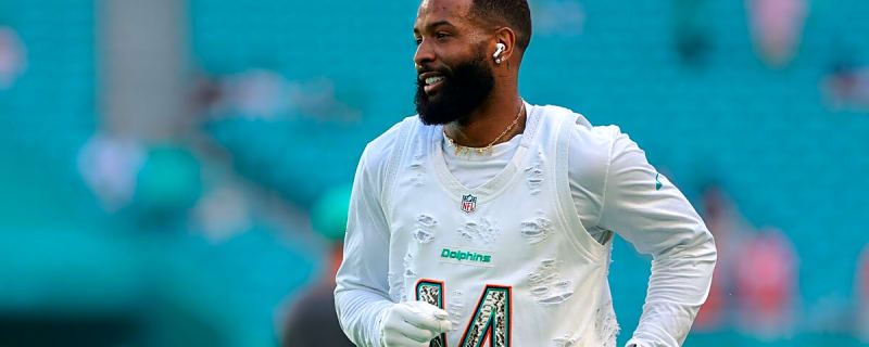 Odell Beckham Jr. shares heartwarming photo with son, teases NFL comeback