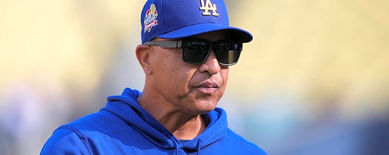 Watch Dave Roberts hype up Dodgers after clinching another division title
