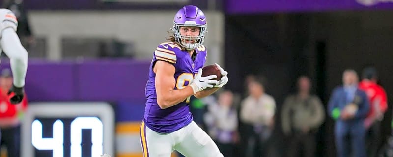 Vikings Passing Game Report Card Following Win over Dolphins