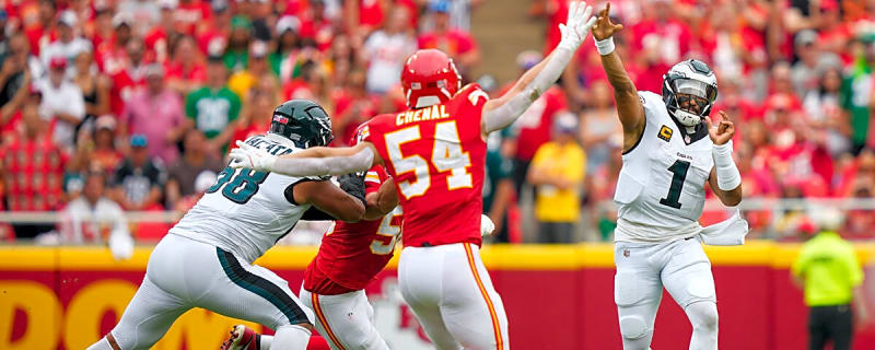 How Steve Spagnuolo’s blitz-happy defense is leaving Chiefs in shambles