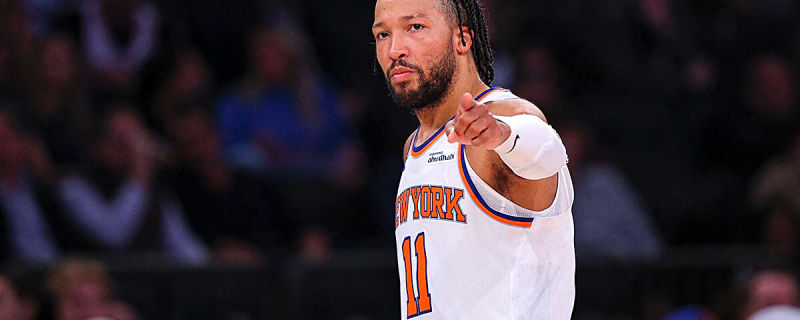 Knicks guard Jalen Brunson’s ‘Ring Night’ sneakers pay touching tribute to Kobe Bryant