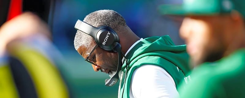 New York Jets Head Coach Aaron Glenn Struggles With Time - and Time Again.