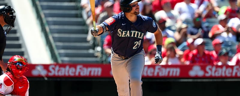Mariners’ Cal Raleigh breaks tie with Mickey Mantle after 421-foot HR vs. Angels